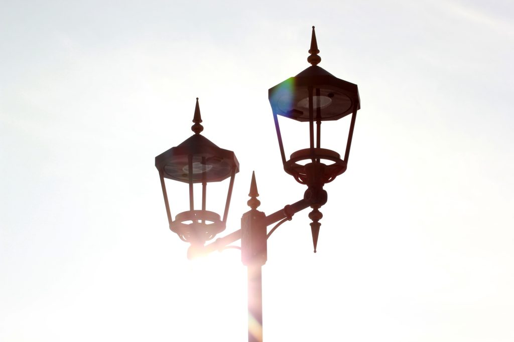 Illustration pour Réglementation du travail pendant les jours fériés en 2025-2026