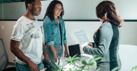 découvrez tout ce que vous devez savoir sur la procuration bancaire : un outil essentiel pour gérer vos finances en toute confiance. apprenez ses avantages, comment la mettre en place, et son importance dans la gestion de vos affaires bancaires.