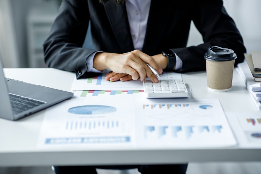 Illustration pour Analyse comparative des revenus réels entre RSA et SMIC