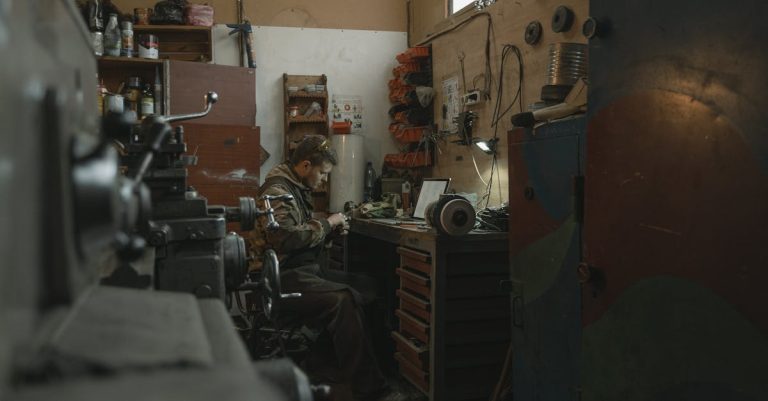 découvrez le monde d'anvil, une plateforme innovante dédiée à la conception et au développement d'outils de création. explorez ses fonctionnalités puissantes et ses applications variées, idéales pour les professionnels et les amateurs passionnés.