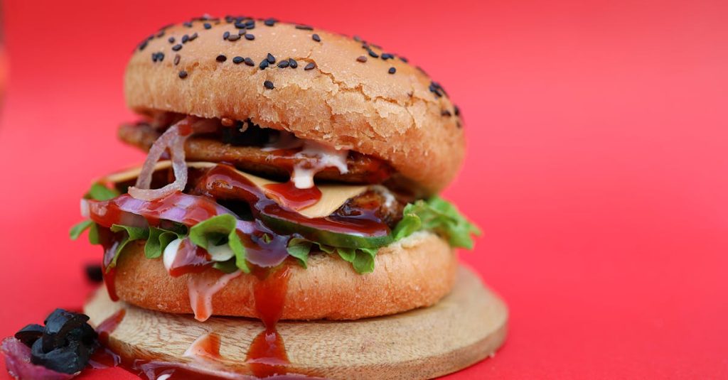 découvrez le délice des tripes de boeuf, un plat traditionnel savoureux et riche en authenticité. apprenez à les préparer avec des recettes variées qui mettent en valeur leur texture unique et leur goût raffiné. idéales pour les amateurs de cuisine gourmande, les tripes de boeuf sont une invitation à explorer des saveurs inédites.