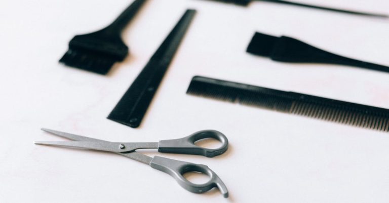 découvrez les meilleures techniques de teinture des cheveux avec nos conseils d'experts. que vous souhaitiez une couleur audacieuse ou une nuance subtile, apprenez tout sur les produits, les méthodes et les astuces pour obtenir des résultats éclatants et durables.