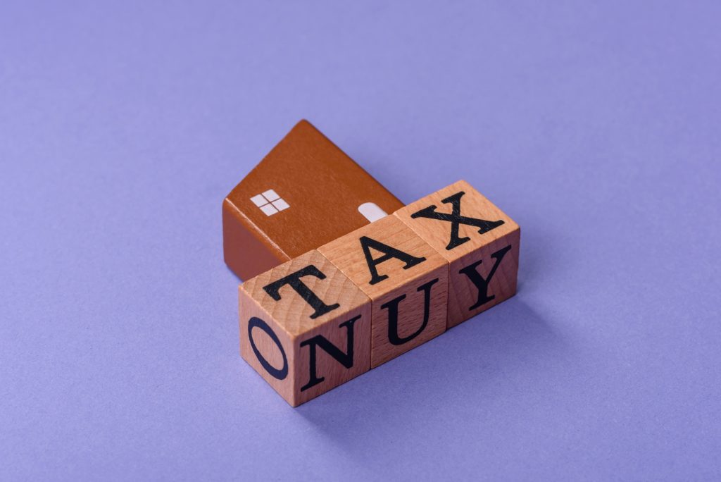 Illustration pour Impact de la puissance fiscale sur le coût de la carte grise et l’assurance