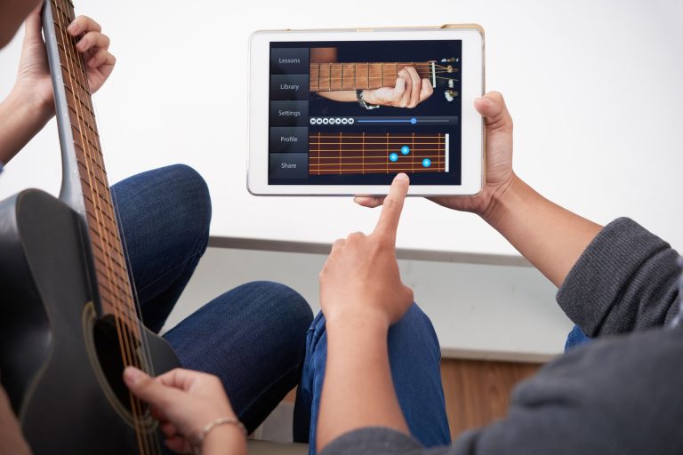 Acoustic guitar tutorial