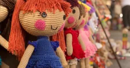 découvrez l'art du crochet : techniques, patrons et conseils pour créer vos propres pièces uniques. que vous soyez débutant ou expert, trouvez l'inspiration et les outils nécessaires pour donner vie à vos projets de crochet.