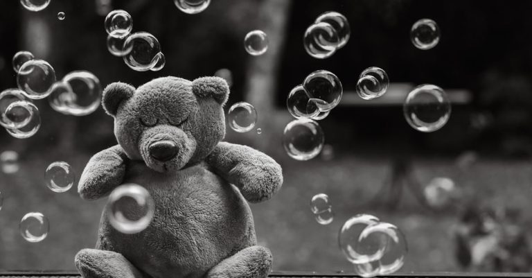 découvrez tout sur les fractions : définition, types, opérations et méthodes pour les maîtriser facilement. améliorez vos compétences en mathématiques et apprenez à manipuler les fractions avec succès.