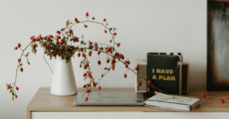 découvrez le jeu 'never have i ever' : une expérience amusante et intrigante pour briser la glace et dévoiler des secrets entre amis. parfait pour animer vos soirées et créer des souvenirs inoubliables !