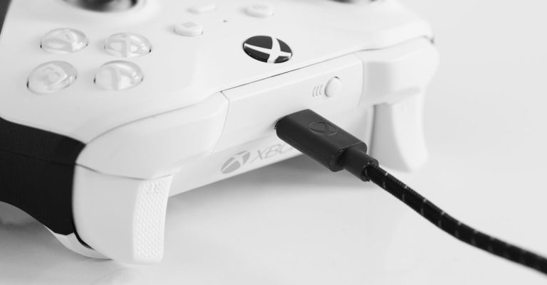découvrez comment charger votre manette ps3 efficacement avec nos conseils pratiques. apprenez les meilleures méthodes et astuces pour prolonger la durée de vie de votre contrôleur et profiter pleinement de vos sessions de jeu.