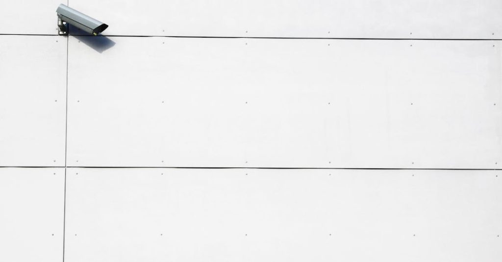 découvrez l'importance de la surveillance dans divers domaines, de la sécurité publique à la protection des données. apprenez comment les technologies modernes transforment notre façon de demeurer vigilants tout en respectant la vie privée.