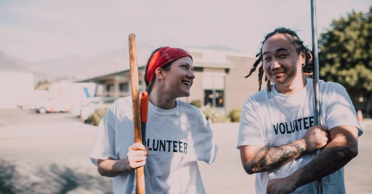 découvrez youth aid, une initiative dédiée à soutenir les jeunes dans leur développement personnel et professionnel. nous offrons des ressources, des conseils et un accompagnement pour les aider à surmonter les défis et à réaliser leur potentiel.