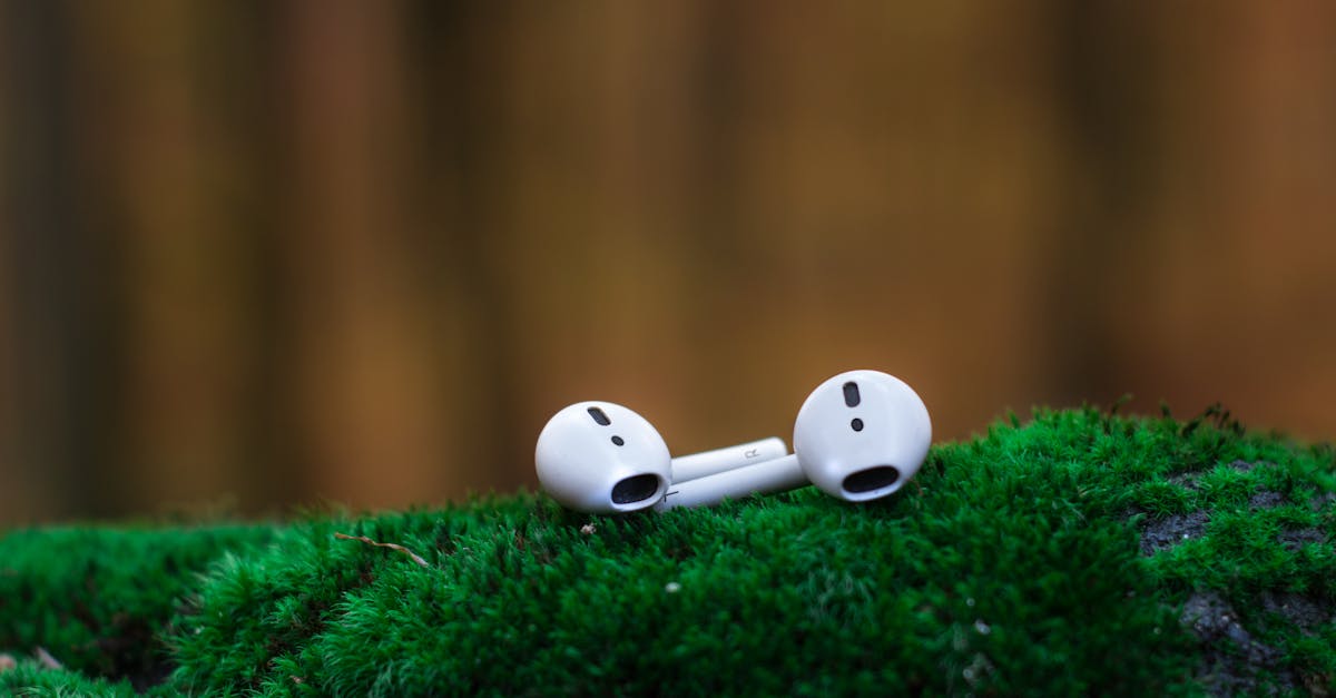 découvrez les airpods, des écouteurs sans fil révolutionnaires d'apple qui offrent une expérience audio immersive, une connexion rapide et une intégration parfaite avec vos appareils. profitez de la liberté du sans fil tout en appréciant un son de haute qualité.