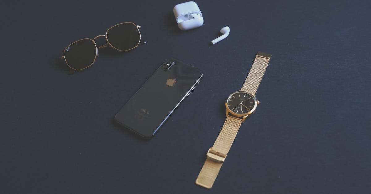 découvrez les airpods, les écouteurs sans fil d'apple qui offrent une expérience audio immersive, une qualité sonore exceptionnelle et une intégration parfaite avec vos appareils apple. profitez de la liberté du sans-fil avec un design élégant et une autonomie prolongée.