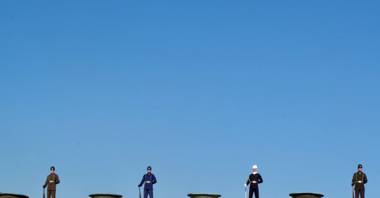 découvrez tout sur la saisie par huissier : processus, droits et recours. informez-vous sur les implications légales et comment gérer ces situations délicates.