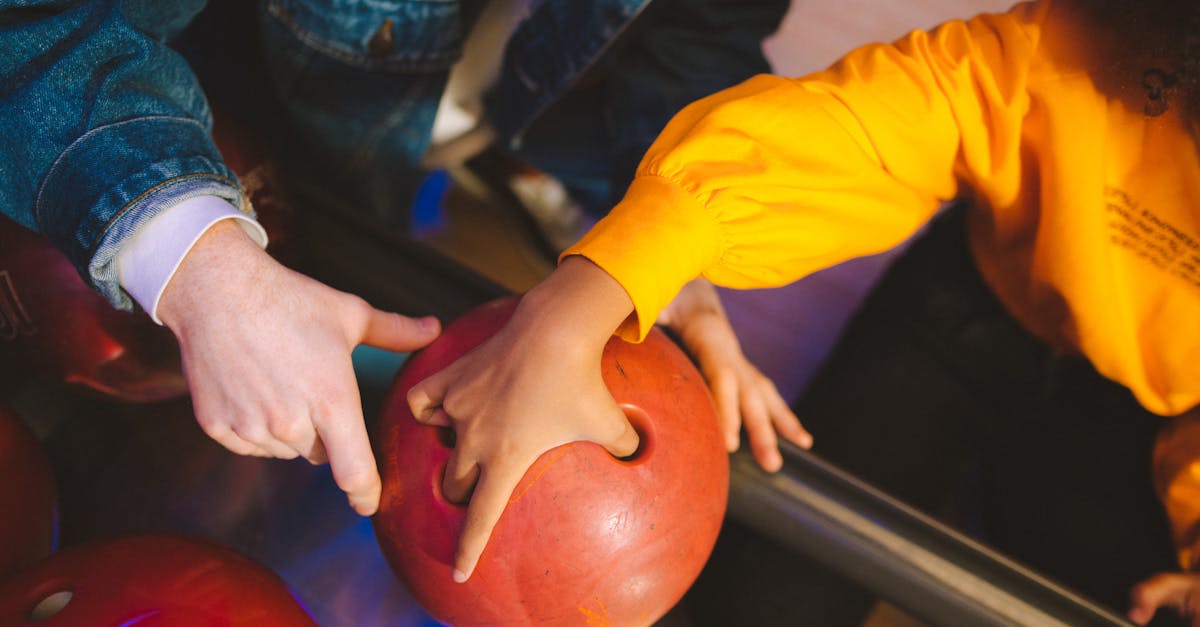 découvrez le bowling, un divertissement palpitant alliant compétition et amusement. que vous soyez novice ou pro, venez améliorer votre lancer tout en passant un bon moment entre amis ou en famille dans une ambiance festive.