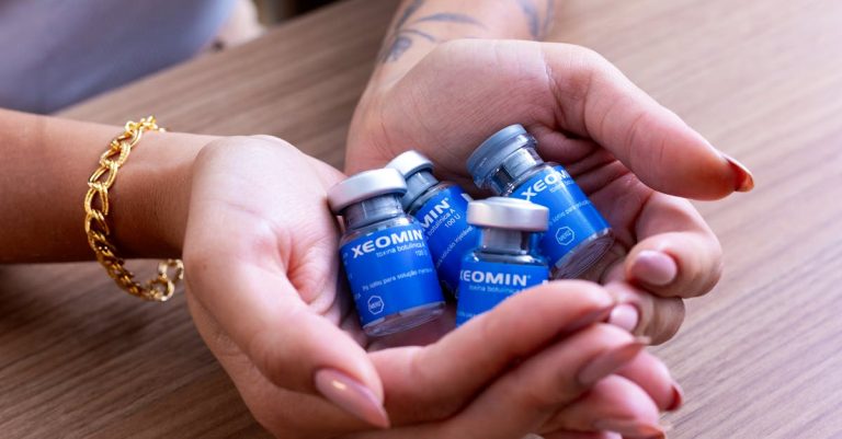 découvrez notre collection de bracelets brésiliens, alliant élégance et tradition. fabriqués avec des matériaux de qualité, ils ajoutent une touche colorée et exotique à votre style. idéal pour offrir ou se faire plaisir, chaque bracelet raconte une histoire unique. ne manquez pas ces accessoires tendance qui sauront rehausser toutes vos tenues !