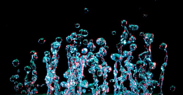 découvrez le monde fascinant des bulles ! plongez dans l'univers des bulles de savon, leurs créations, et les expériences amusantes que vous pouvez réaliser. parfait pour les enfants et les adultes qui souhaitent s'amuser tout en apprenant sur les propriétés de la science et de la physique.