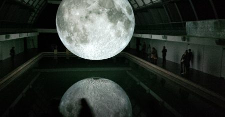 apprenez à installer des crochets de plafond facilement avec notre guide étape par étape. que ce soit pour suspendre des plantes, des lampes ou d'autres décorations, découvrez les meilleures techniques et conseils pour réussir votre projet d'accrochage au plafond.