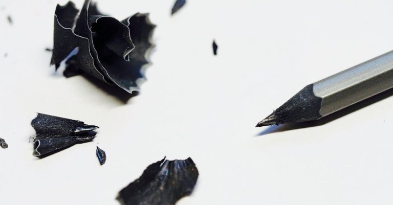 découvrez l'art du dessin : techniques, conseils et inspirations pour libérer votre créativité et maîtriser cet outil d'expression artistique. que vous soyez débutant ou artiste confirmé, plongez dans l'univers du dessin avec nos articles et tutoriels!