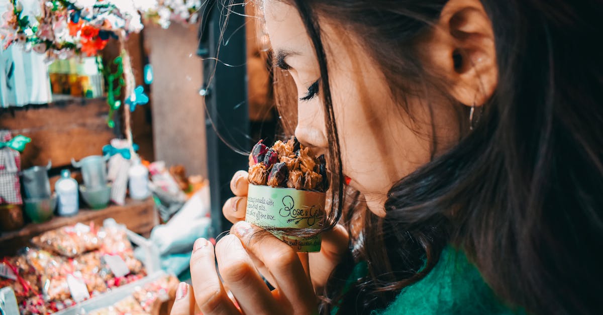 découvrez notre sélection de roses séchées, parfaites pour embellir votre intérieur ou créer des arrangements floraux uniques. un choix élégant et durable pour apporter une touche de romantisme à votre décoration.