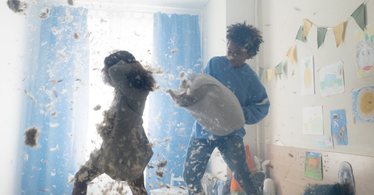 découvrez l'art du dessin de plumes avec nos conseils et techniques détaillés. apprenez à capturer la légèreté et la texture des plumes, que vous soyez débutant ou artiste confirmé. explorez des exemples inspirants et laissez libre cours à votre créativité.