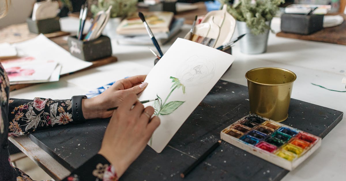 découvrez notre guide complet de dessin de fleurs, idéal pour les artistes de tous niveaux. apprenez des techniques simples et des conseils pratiques pour capturer la beauté des fleurs sur papier. exprimez votre créativité à travers le dessin floral !