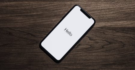 découvrez les différentes manières de saluer et d'exprimer des vœux à travers le monde. apprenez des phrases utiles et des conseils pour enrichir vos échanges quotidiens.