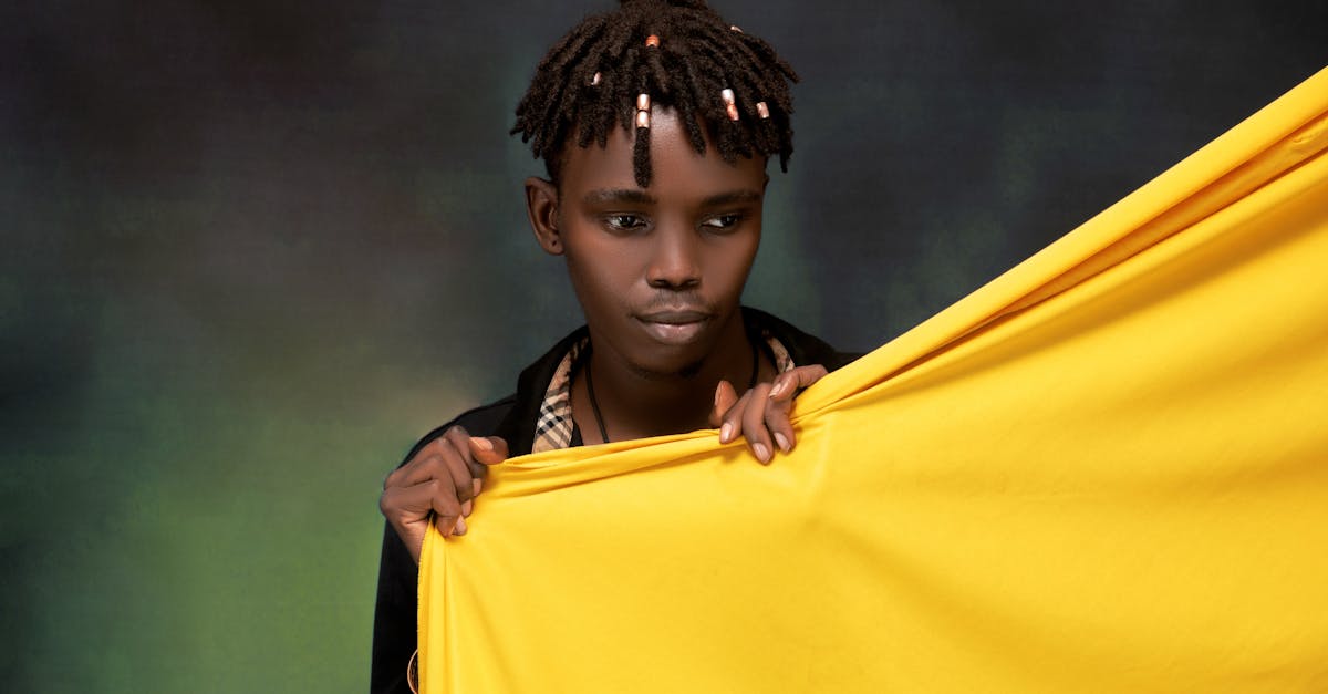 découvrez des solutions efficaces pour lutter contre l'amincissement des cheveux. obtenez des conseils d'experts sur les produits, les traitements et les habitudes à adopter pour retrouver une chevelure dense et saine.