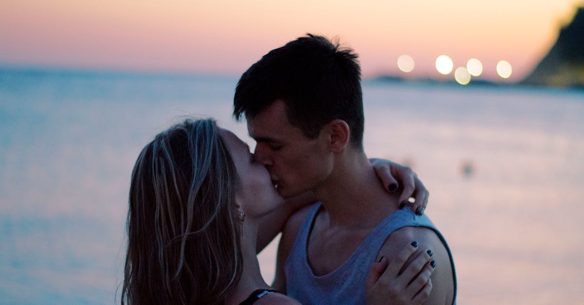 découvrez l'univers passionnant du baiser : ses significations, ses symboliques et son impact sur les relations humaines. plongez dans l'art du flirt et les secrets d'une connexion authentique.