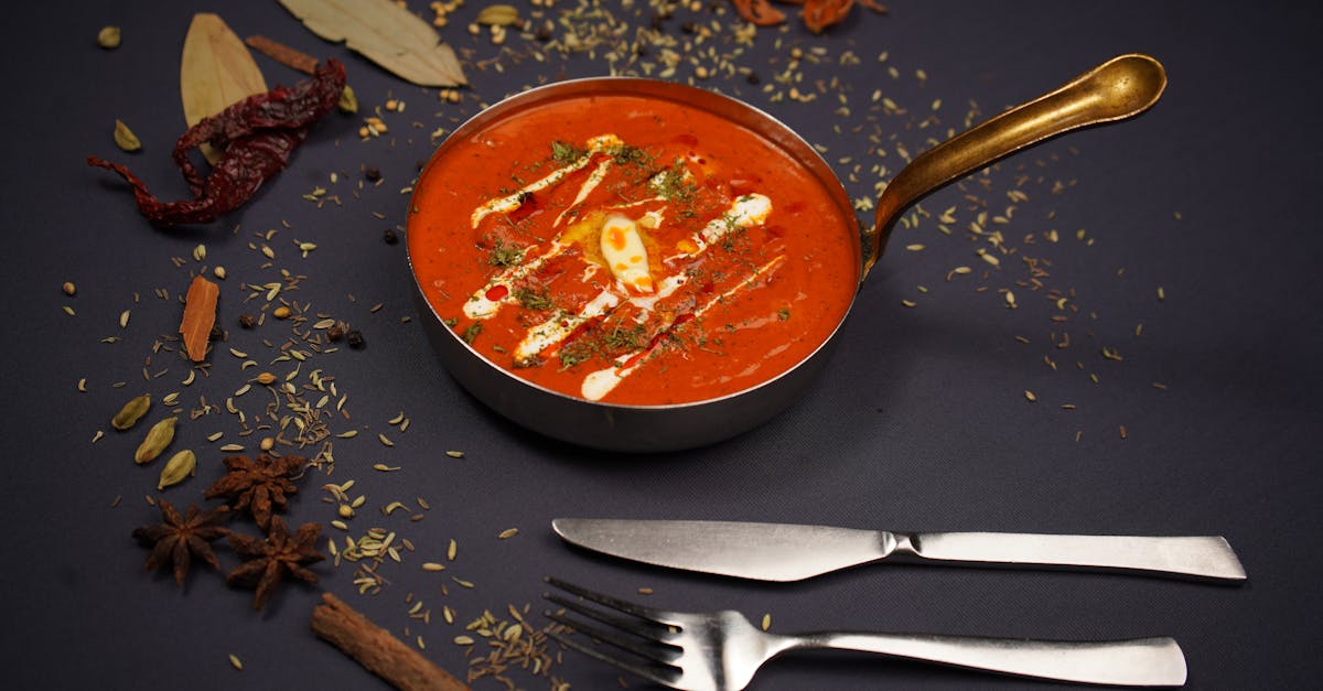 découvrez notre délicieuse recette de poulet mariné, tendre et savoureux, parfaite pour vos barbecues et repas en famille. apprenez à mariner le poulet avec des ingrédients simples pour des saveurs exotiques qui égayeront vos plats.