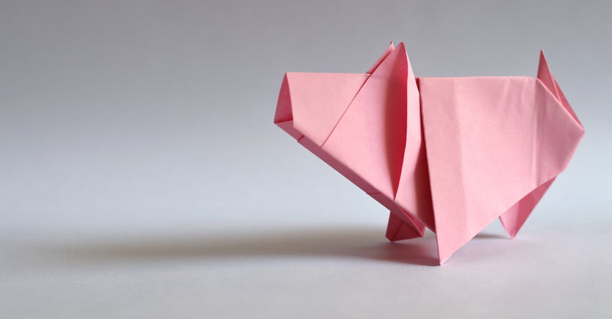 découvrez l'art fascinant de l'origami, où le papier prend vie à travers des pliages délicats et créatifs. apprenez les techniques de base, explorez des modèles variés et laissez libre cours à votre imagination pour créer des œuvres d'art uniques.