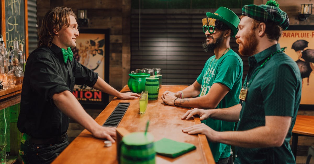 découvrez l'univers fascinant des patronus, ces animaux protecteurs magiques issus de la saga harry potter. apprenez comment chaque patronus reflète la personnalité de son sorcier et explorez les différents types qui existent, tout en plongeant dans l'importance de ces créatures dans le monde de la magie.