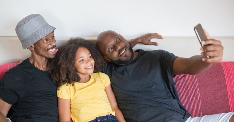 découvrez un service de téléphone érotique où vos fantasmes prennent vie. profitez d'une expérience intime et personnalisée avec des conversations sensuelles qui éveilleront vos désirs. laissez-vous emporter par le plaisir d'un échange audacieux et discret à tout moment.