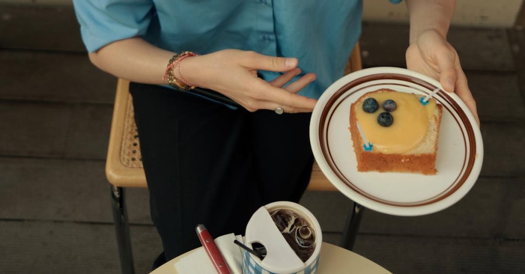 découvrez la technique du quick icing, une méthode rapide et efficace pour décorer vos gâteaux et desserts en un rien de temps. apprenez à réaliser un glaçage parfait qui sublime vos créations pâtissières sans effort!