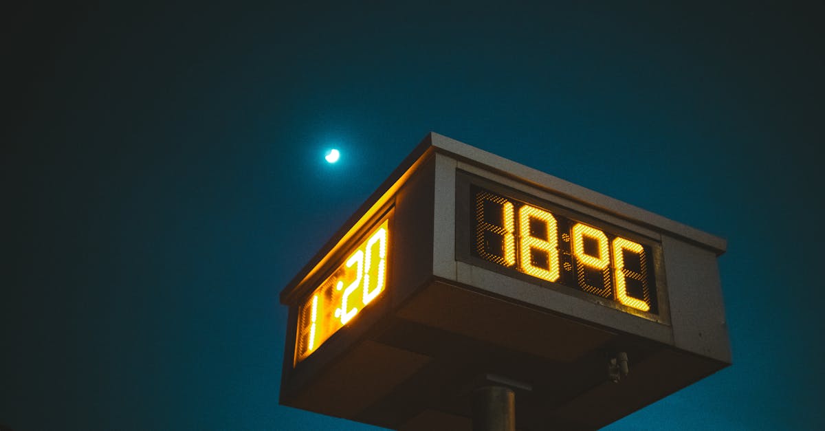 découvrez comment convertir facilement des radians en degrés grâce à notre guide pratique. apprenez les formules et astuces pour simplifier vos calculs en géométrie et trigonométrie.