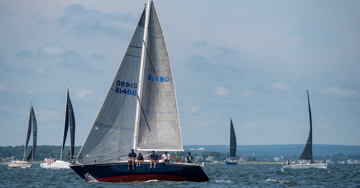 découvrez l'art du dessin de voiliers avec notre guide complet. apprenez des techniques pour capturer la beauté des bateaux à voile, que vous soyez débutant ou artiste confirmé. laissez libre cours à votre créativité et réalisez des œuvres maritimes impressionnantes.