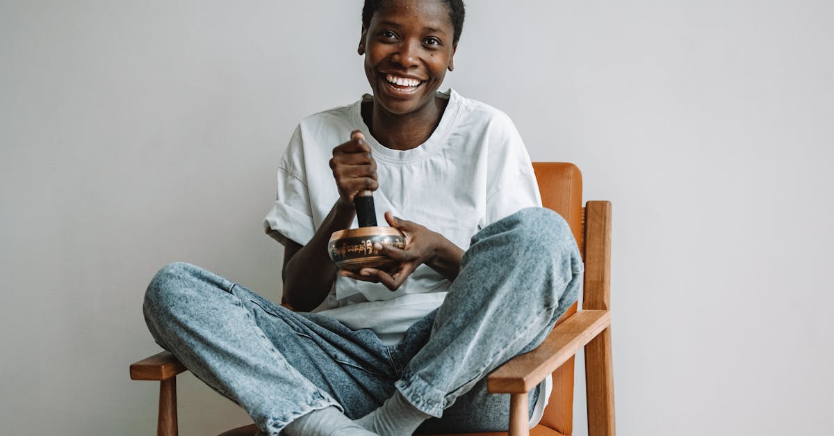 découvrez des idées de coiffures chignon pour cheveux courts, alliant élégance et simplicité. idéales pour les occasions spéciales ou au quotidien, ces coiffures stylées vous permettront de mettre en valeur votre coupe tout en restant raffinée.