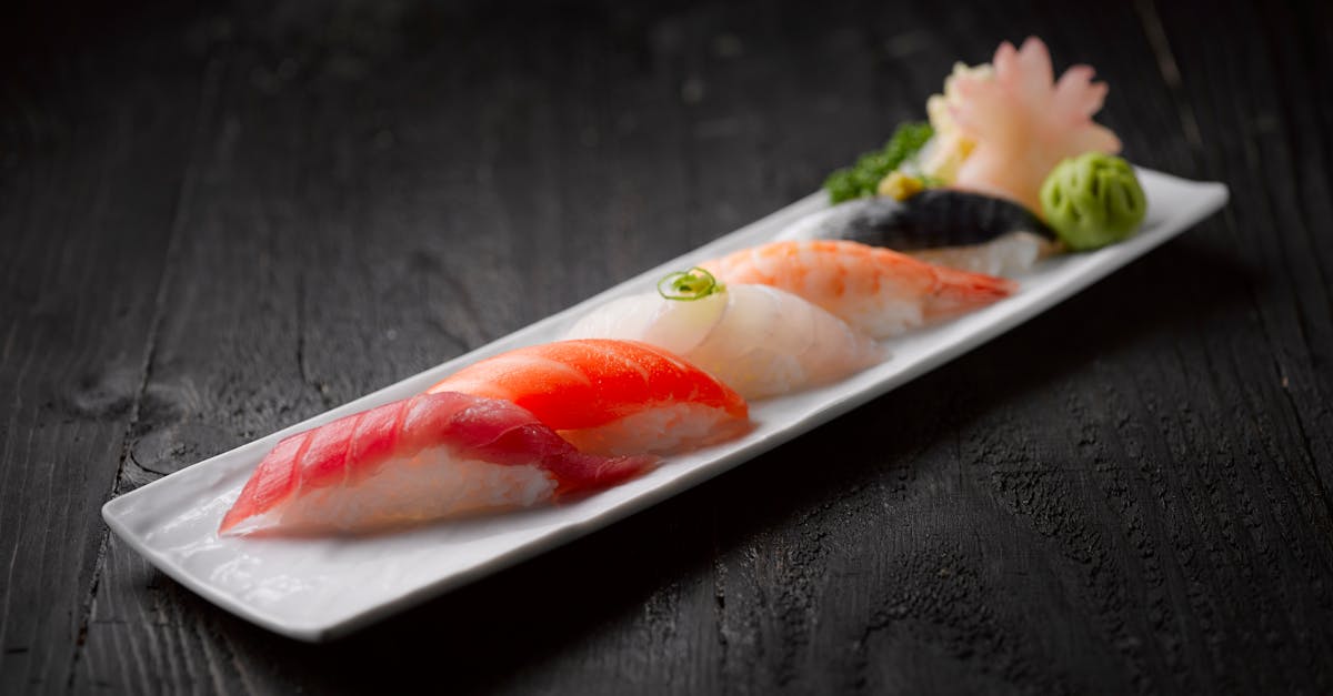 découvrez l'art du sushi rolling : apprenez à rouler des sushis savoureux chez vous grâce à nos astuces, techniques et recettes simples. transformez votre cuisine en un véritable restaurant japonais !