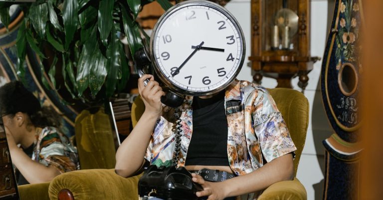 découvrez notre outil de conversion de temps facile à utiliser. transformez rapidement et simplement des heures, minutes et secondes en différents fuseaux horaires ou formats. idéal pour planifier vos voyages ou coordonner des réunions internationales.