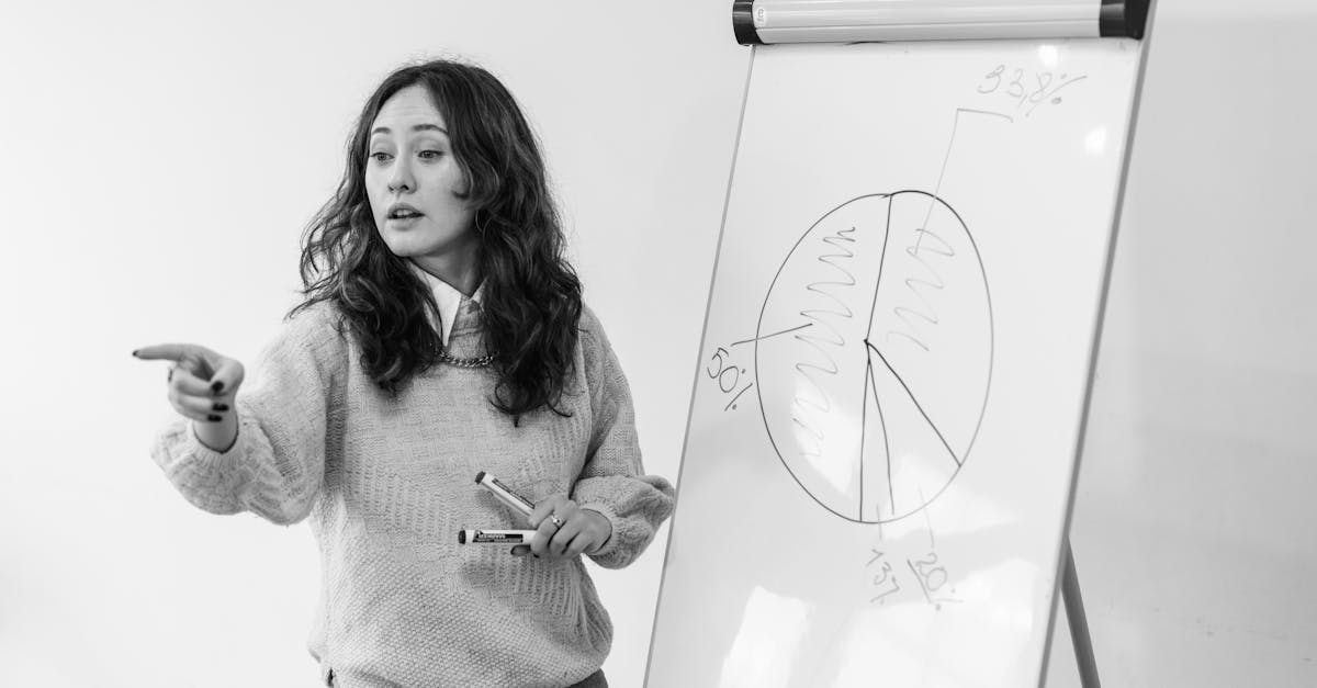 découvrez l'art du dessin de trains : des conseils, techniques et inspirations pour réaliser des croquis réalistes et captivants de locomotives et wagons.