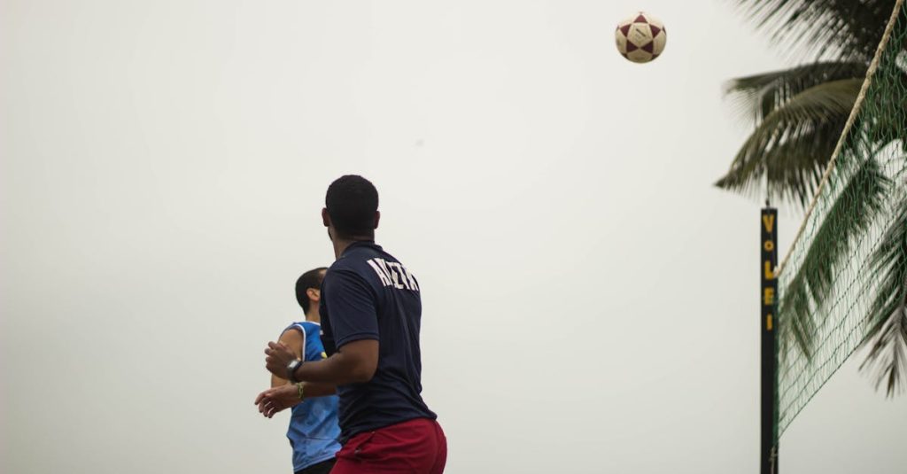 Les secrets d’un smash réussi au volleyball découvrez l'univers passionnant du volleyball, un sport dynamique qui allie compétences techniques, esprit d'équipe et compétition. que vous soyez joueur, entraîneur ou fan, plongez dans les stratégies, les actualités et les événements qui font vibrer les amoureux de ce sport collectif sur le terrain.