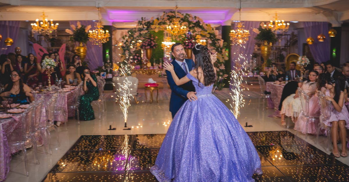 découvrez l'élégance et la beauté de la valse, cette danse classique qui enchante les ballets et les soirées dansantes. plongez dans l'histoire, les techniques et la magie de la valse, une danse qui fait rêver depuis des siècles.