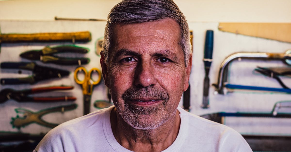 découvrez le concept de workbench : un espace optimisé pour les artisans et les bricoleurs, alliant fonctionnalité et organisation. apprenez à aménager votre atelier avec des outils adaptés, des conseils pratiques et des idées d'aménagement pour maximiser votre créativité et votre productivité.