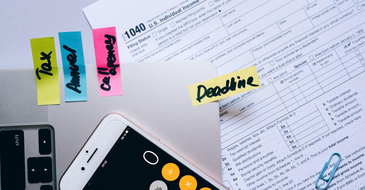 découvrez tout ce qu'il faut savoir sur le terme 'bill' : définitions, applications dans différents contextes (finance, restauration, droit) et conseils pour comprendre et gérer vos factures et notes en toute simplicité.