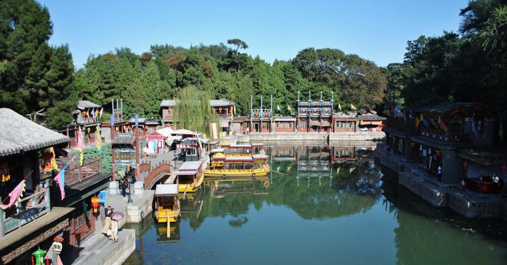 découvrez tout l'univers de canal plus : actualités, programmes tv, séries, films et chaînes en direct ou à la demande. profitez du meilleur du divertissement sur canal+.