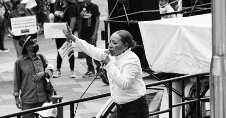 effectuez facilement votre changement d'adresse en ligne. découvrez nos conseils pratiques et les démarches à suivre pour assurer la mise à jour de vos informations auprès des différents organismes.