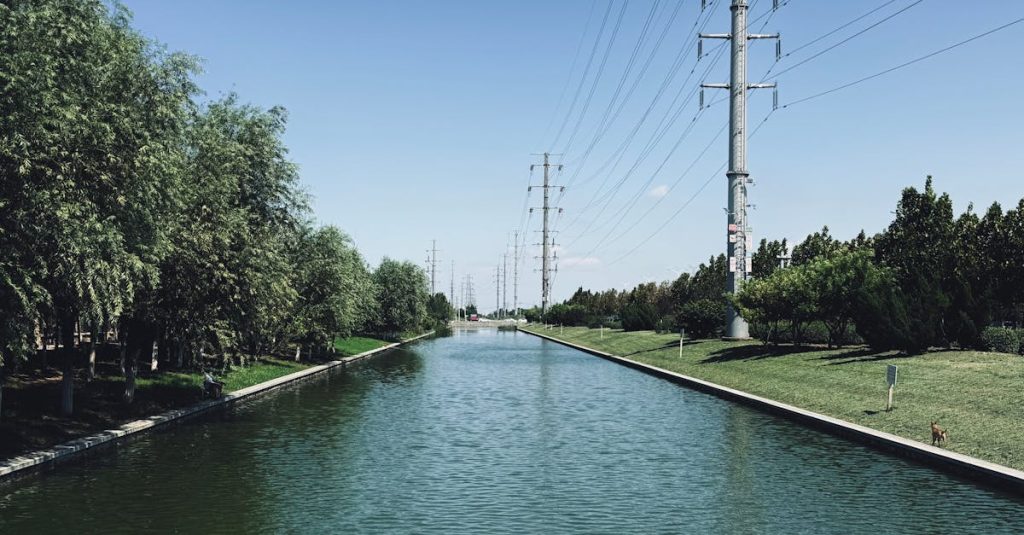 découvrez tout ce qu'il faut savoir sur les tarifs de l'électricité : comment ils sont fixés, les types d'offres disponibles et des conseils pour économiser sur votre facture énergétique.