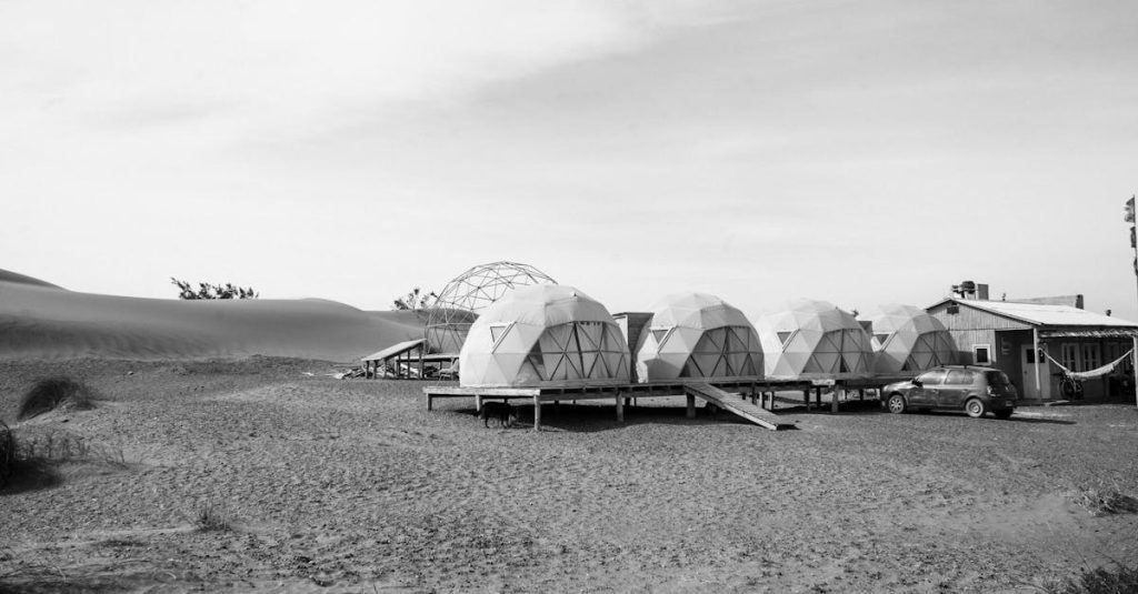 trouvez facilement les meilleures adresses et services près de chez vous avec locate. découvrez des lieux, entreprises et points d'intérêt adaptés à vos besoins en quelques clics.