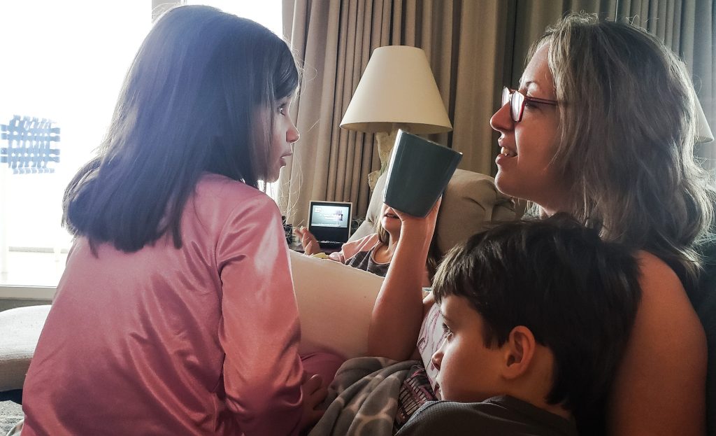 Illustration pour L'impact des revenus de l'enfant sur son statut de charge