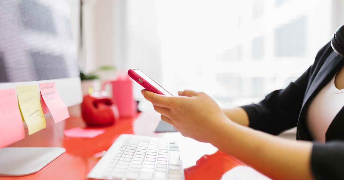 découvrez nos forfaits mobiles adaptés à tous les besoins : appels, sms illimités, data en france et à l'international. trouvez l'offre mobile idéale au meilleur prix !