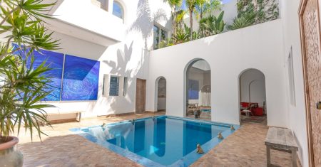 découvrez nos private sales exclusives : accédez en avant-première à des offres exceptionnelles et bénéficiez de réductions uniques sur une sélection de produits haut de gamme. inscrivez-vous dès maintenant !